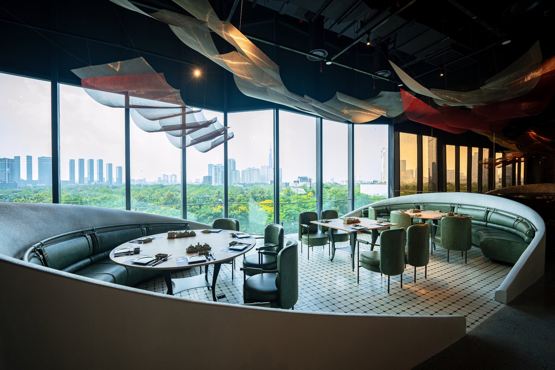 Redjunk_KhongGianNhaHang_Space Intro 8