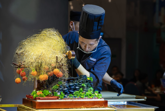 Sugar Art - A Spellbinding Performance of Culinary Artistry